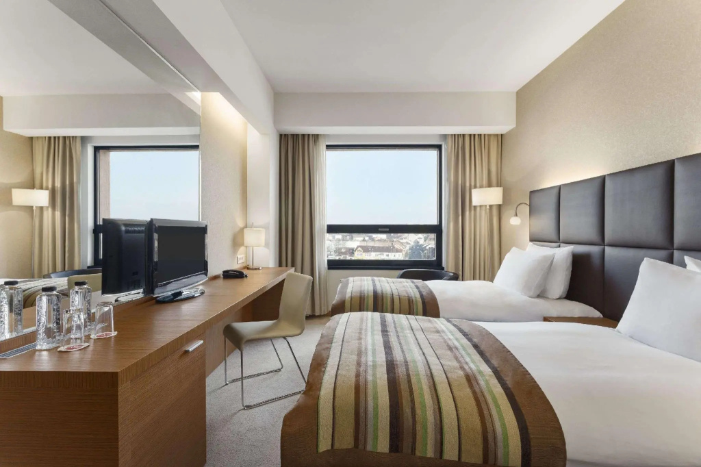 Ramada by Wyndham Oradea - Chambres