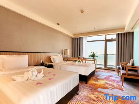 Grand Double Suite with sea view (twin beds)
