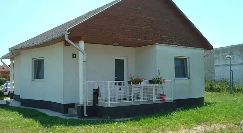 Termál Kemping Apartmanok - фото 9