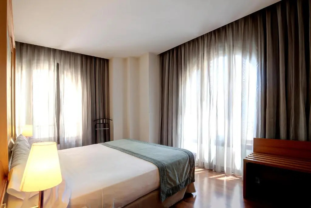 Catalonia Excelsior Hotel - Chambres