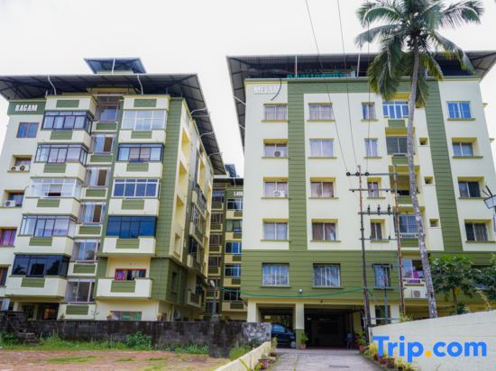 2 BHK Furnished Flat - 200 m to Guruvayur Temple - For FAMILIES ONLY