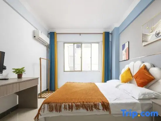 Deluxe Double room (full double bed)