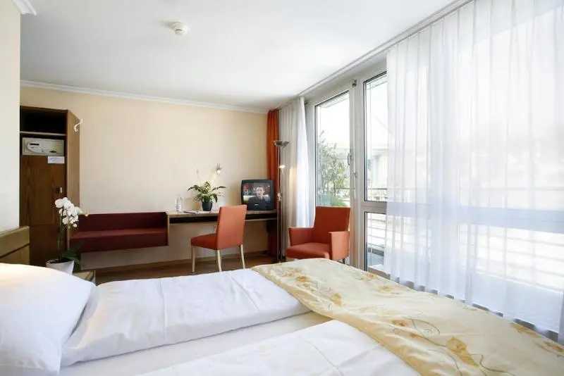 Standard Double room (twin beds)