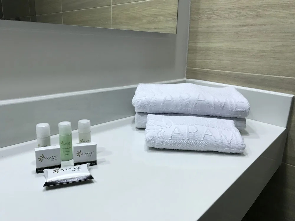 Standard Triple room with city view