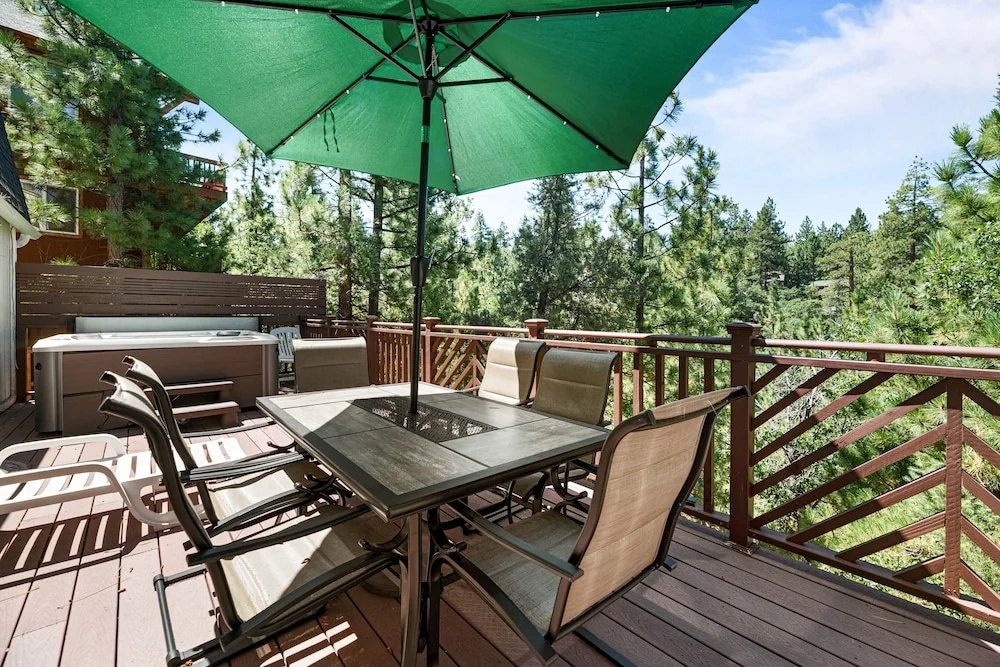 Little Bear Lodge