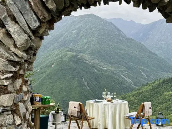 Rissai Valley , a Ritz-Carlton Reserve