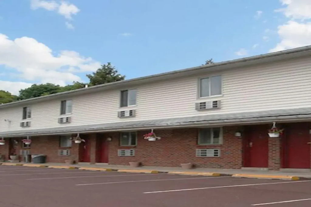 Knights Inn Center Valley