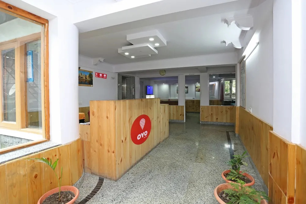 OYO 9546 Mall Road
