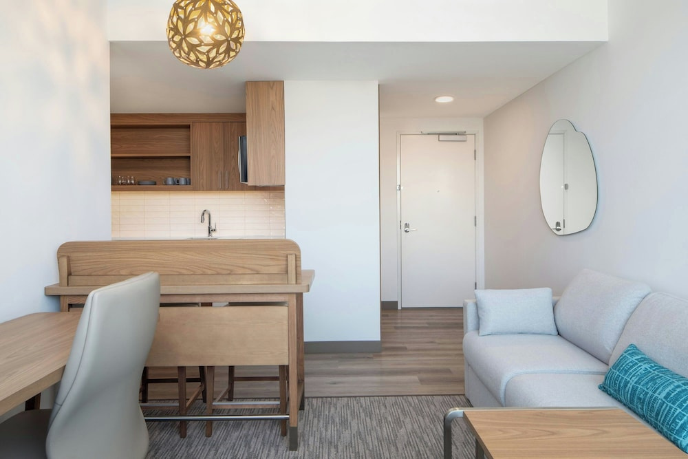 1 Bedroom Executive Suite