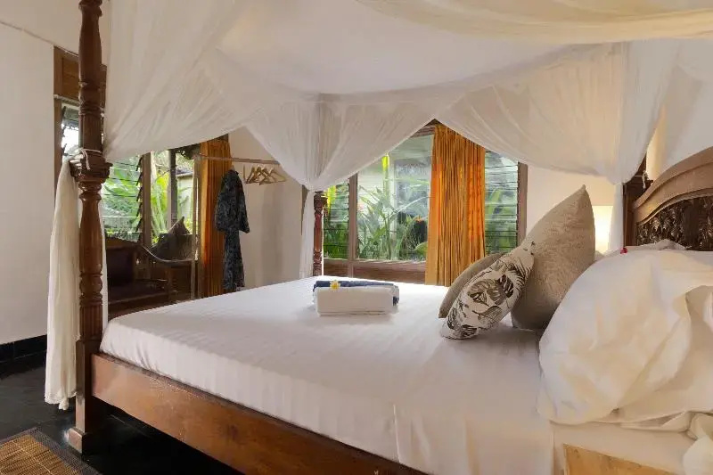 Deluxe Double room with pool view (full double bed)