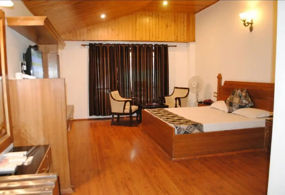 Economy room