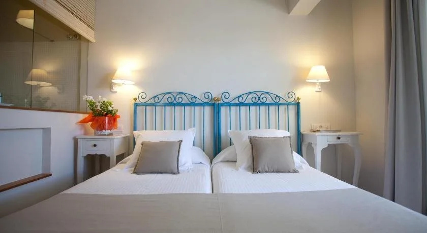 Balcony & Terrace