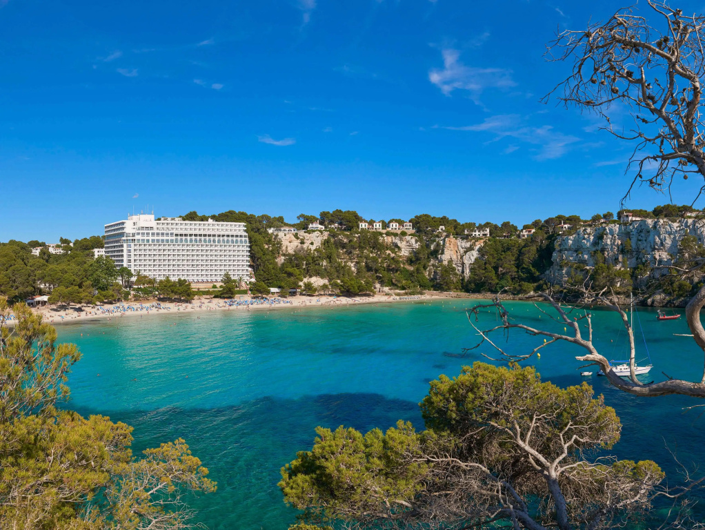 Beach & Waterfront