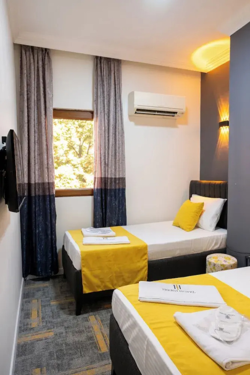Standard Double room (twin beds)