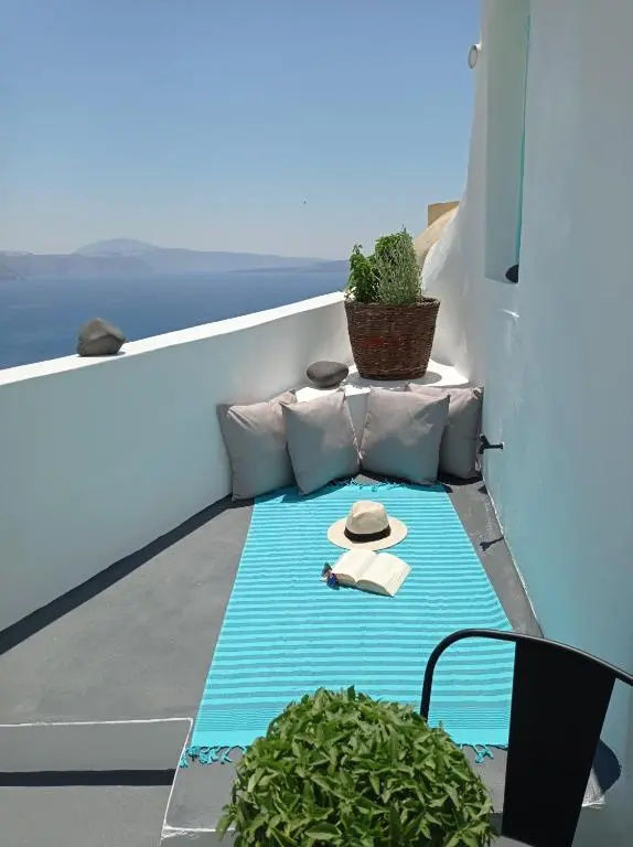 Blessed Blue Boutique Cave Suite