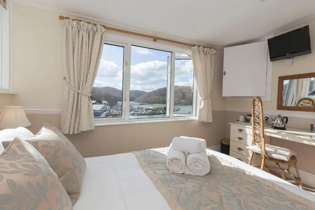Standard Double room with sea view (full double bed)