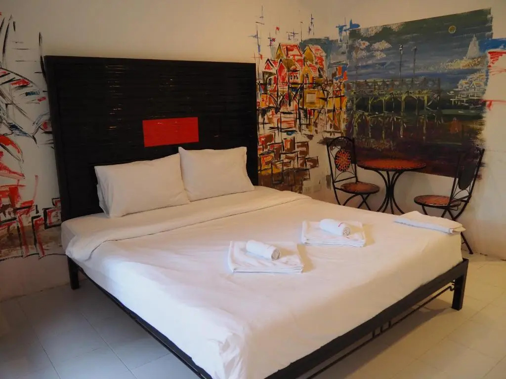 Standard Double room with balcony (full double bed)