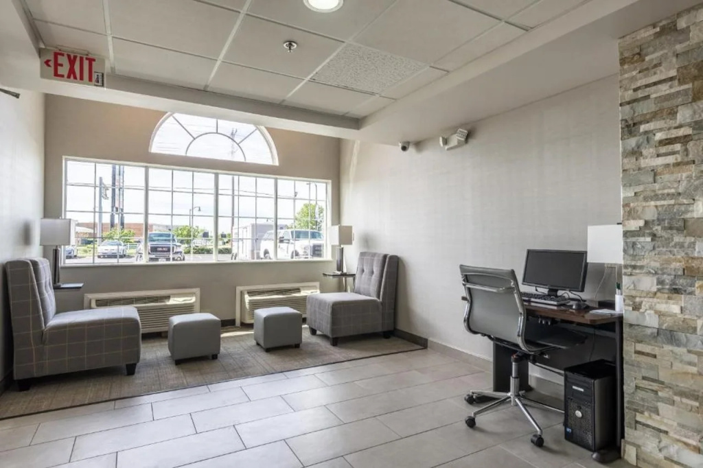 Quality Inn Grove City - Columbus South — 2