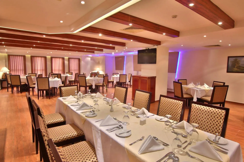 Majan Continental Hotel - Général