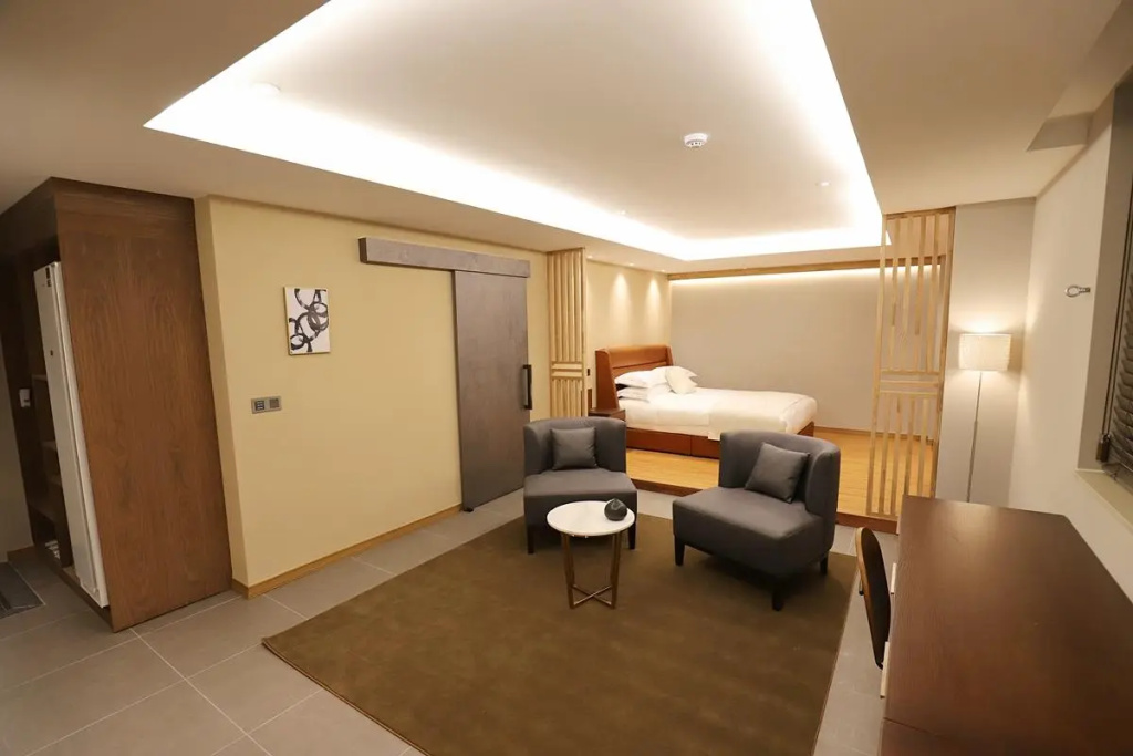 Superior Suite