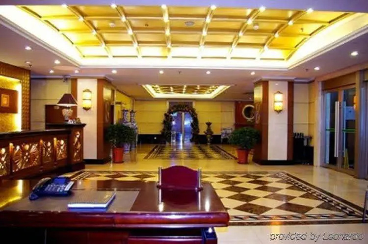 Lobby & Reception