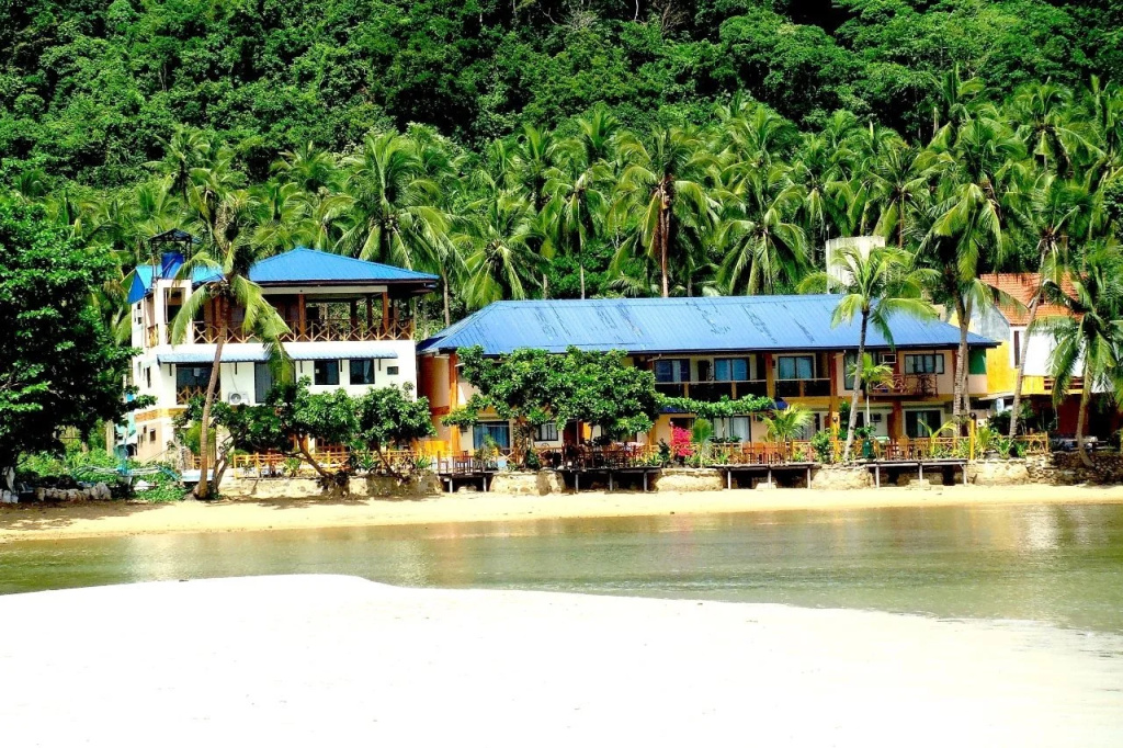 Beach & Waterfront