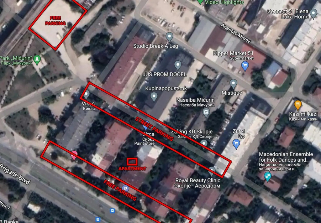 Cozy Duplex Apartment ~ Free Parking