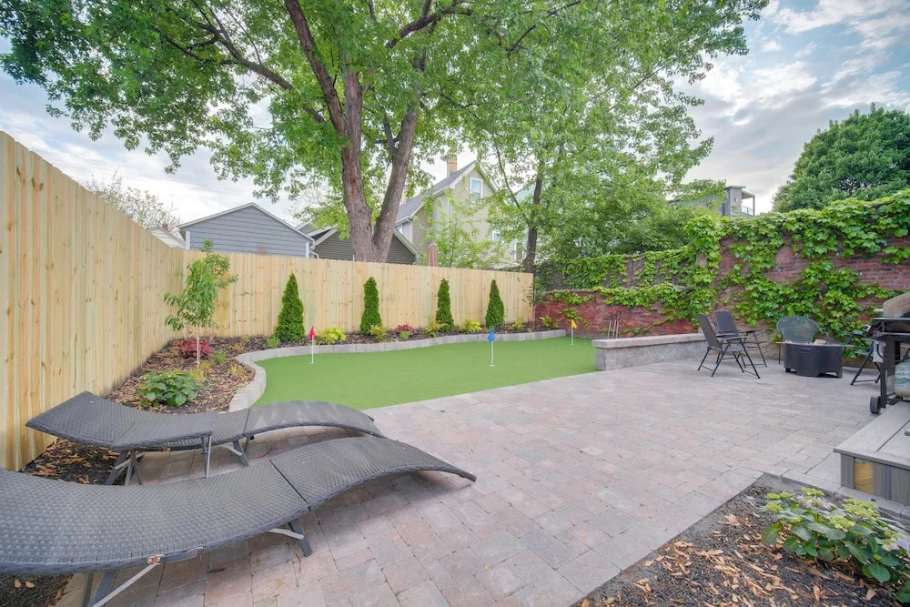 Tremont Retreat w/ Putting Green Near Downtown