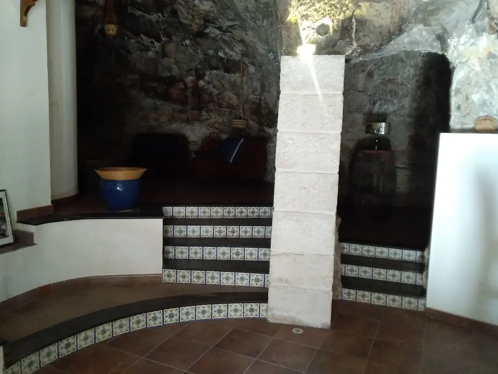 Grotta Paradiso