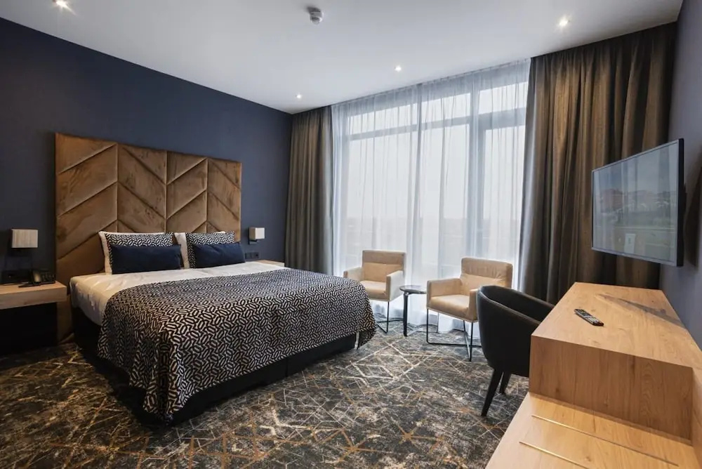 Standard Double room with balcony (full double bed)