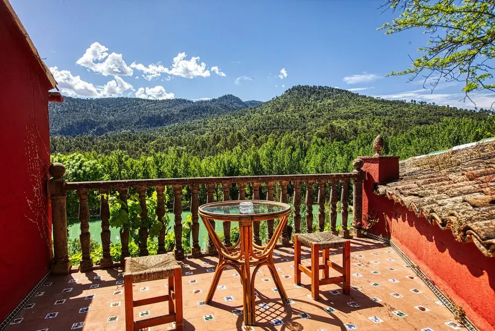 Balcony & Terrace
