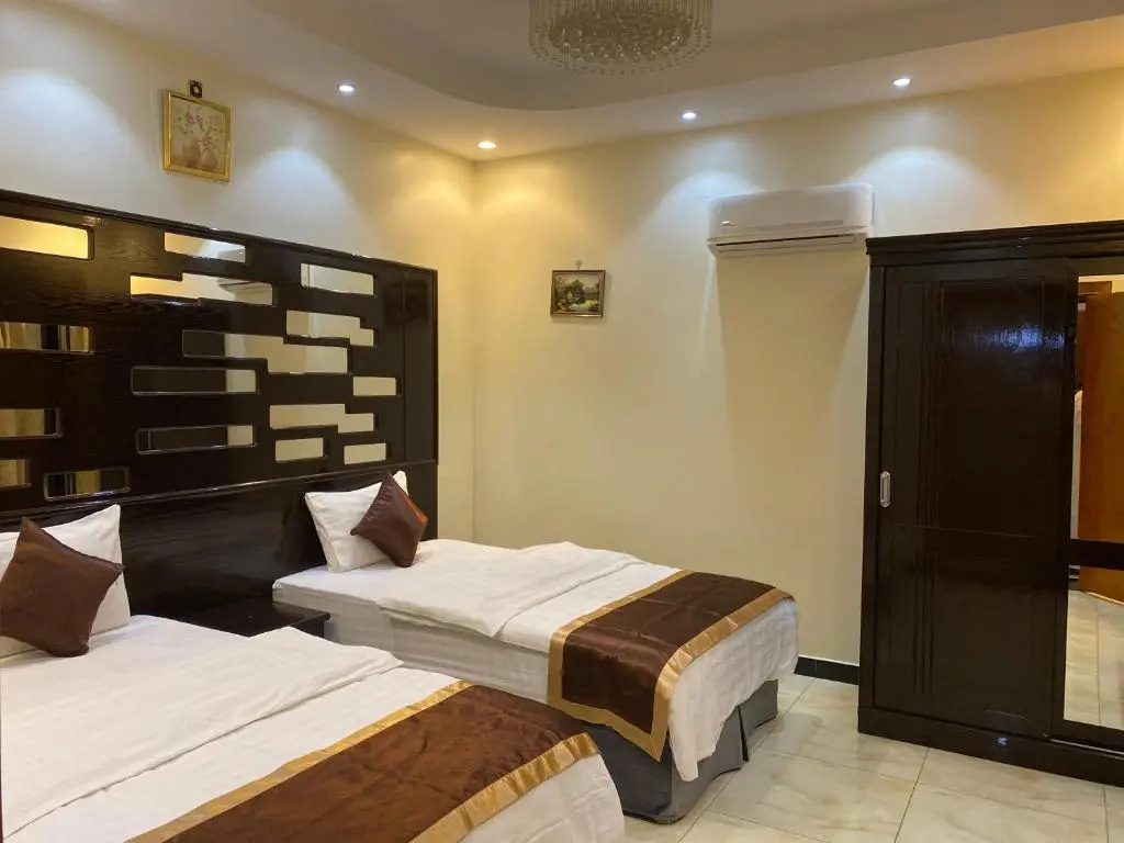 Economy room