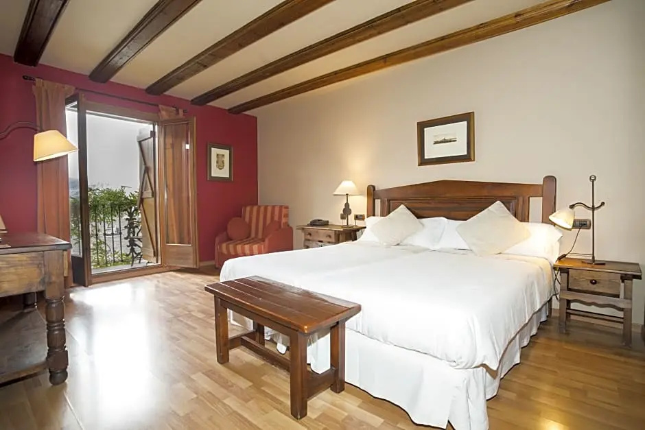 Hotel Casa Cornel - Chambres