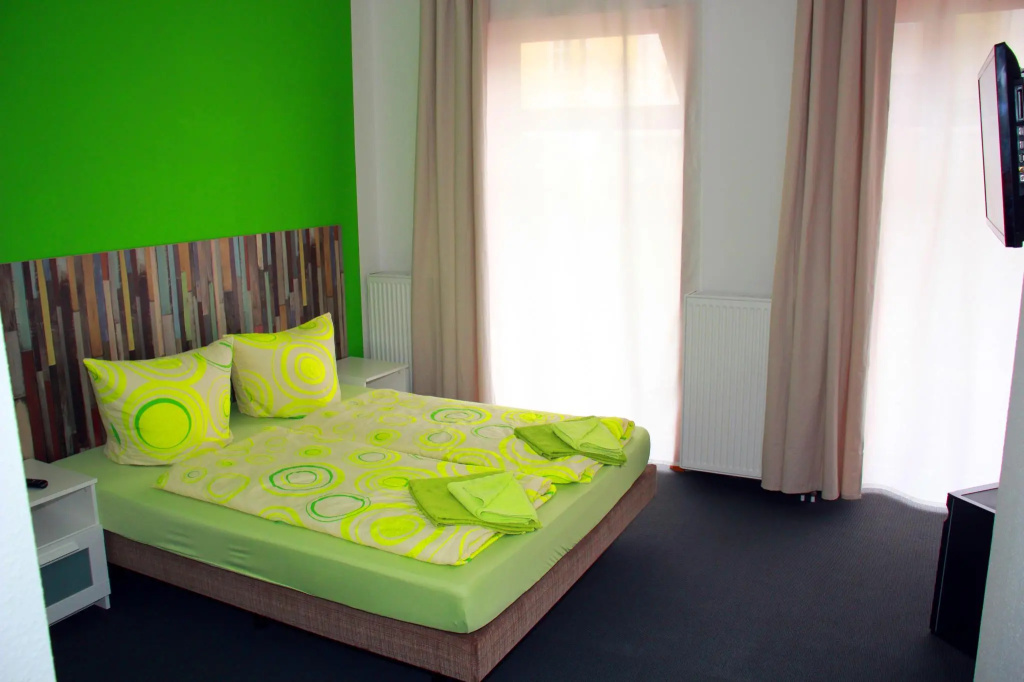Economy Double room (full double bed)