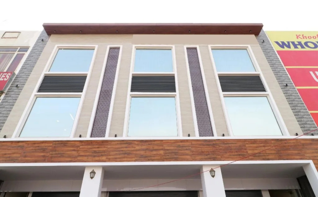 West Inn By OYO Rooms