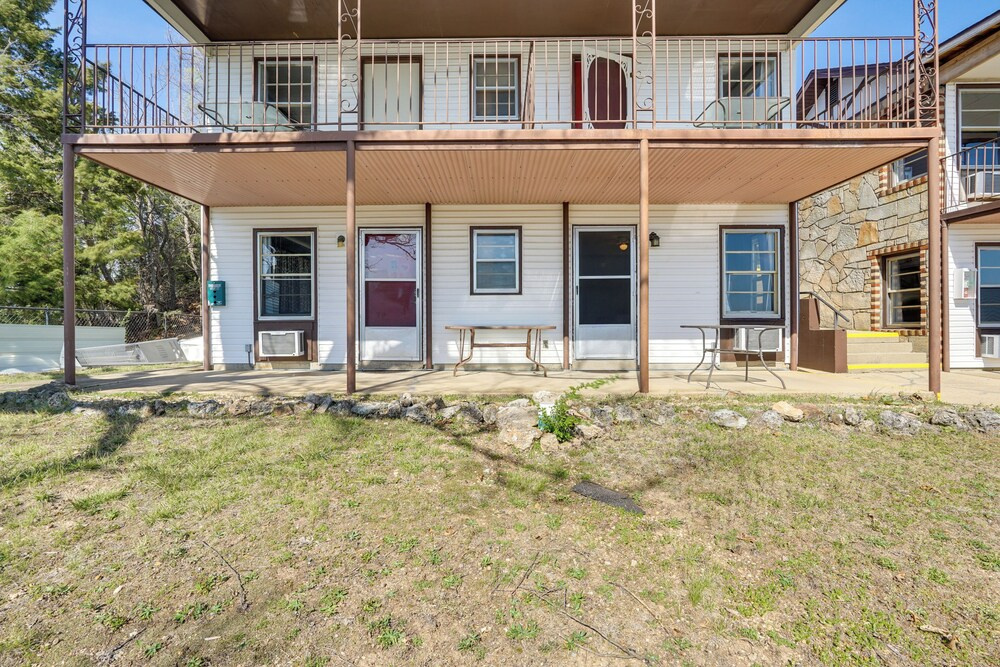 Unit 7: Bagnell Strip Adventure Hub, Patio & Views