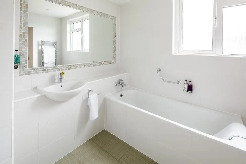 Deluxe Double room with sea view (full double bed)
