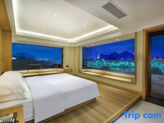 Double Suite with river view (twin beds)