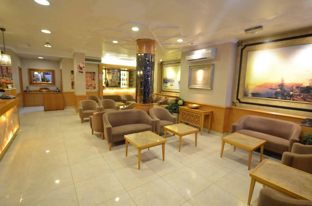 Hotel photo 12