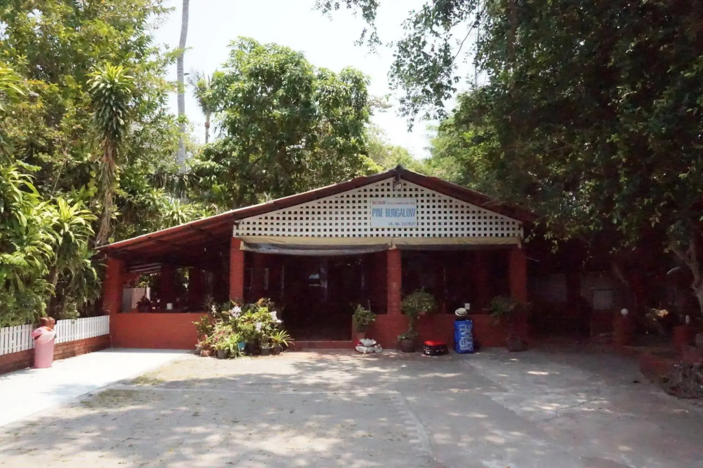 Pine Bungalow