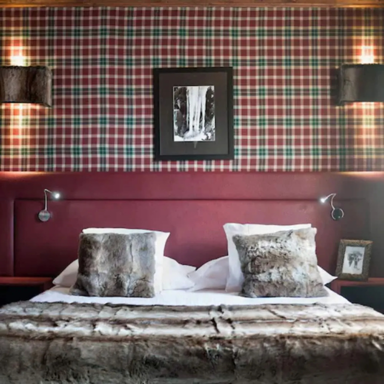Deluxe Double room (full double bed)