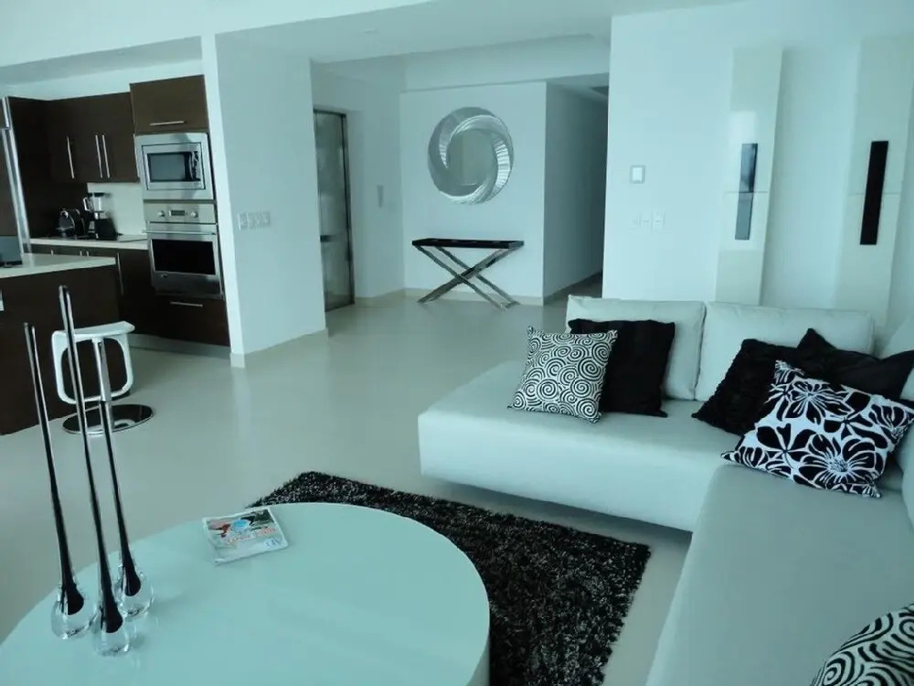 Unlimited Luxury Villas - Icon Vallarta Condo