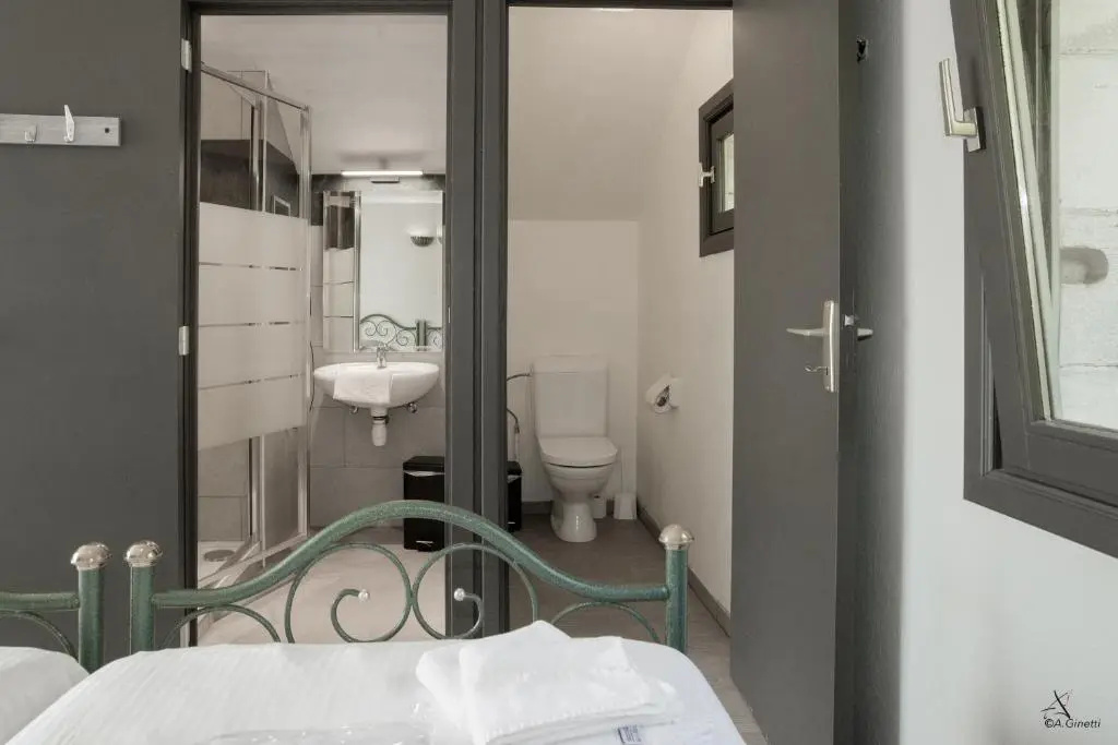 Tropical Hotel - Chambres
