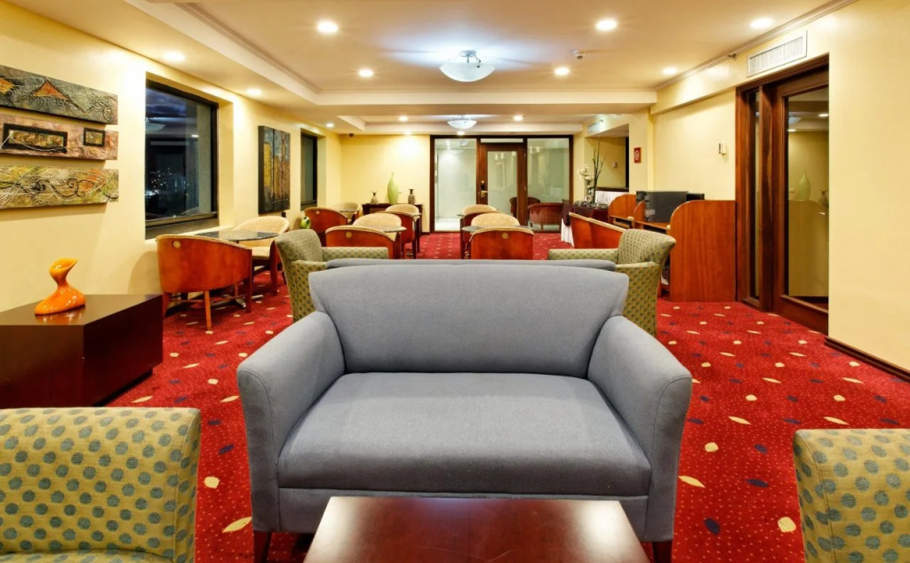 Lobby & Reception