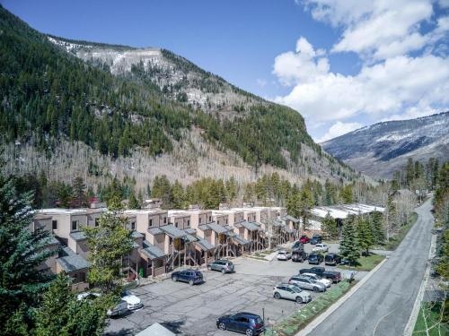 Just Remodeled 2 Story Condo in E. Vail 4192 Spruce Way, #204, Vail, CO 81657
