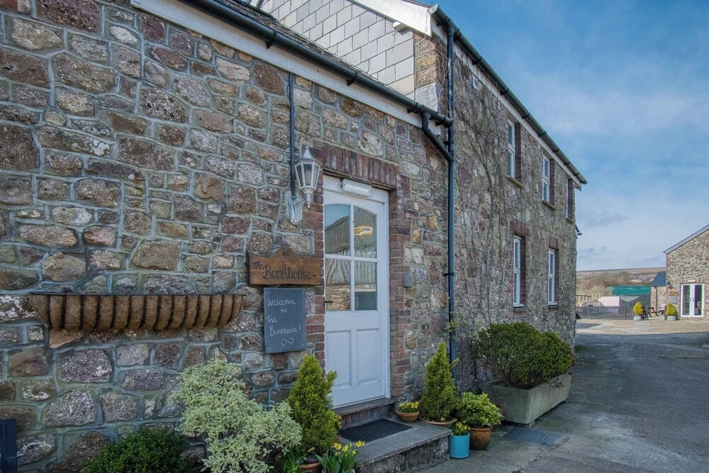 Bunk House - 4 Bedroom - Llangenith