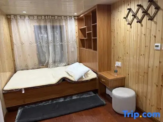 Standard room with sunset view