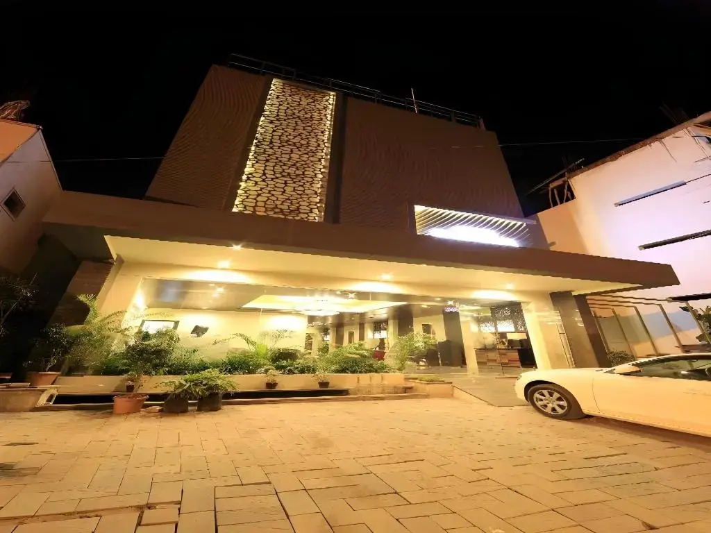 Hotel Regalia Tirupati