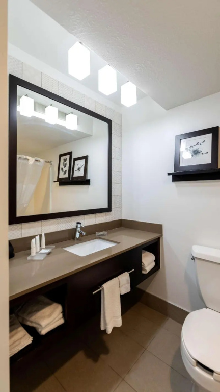 1 Bedroom Double Suite (full double bed)
