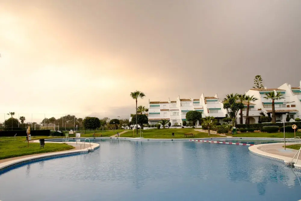 Suitur beachfront duplex with pool and sea views